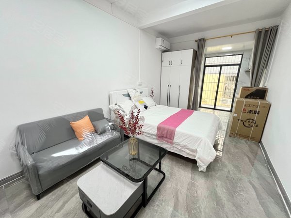 南岭大单间 精装修电梯房 民水电带家私 近购物广场出租房源真实图片