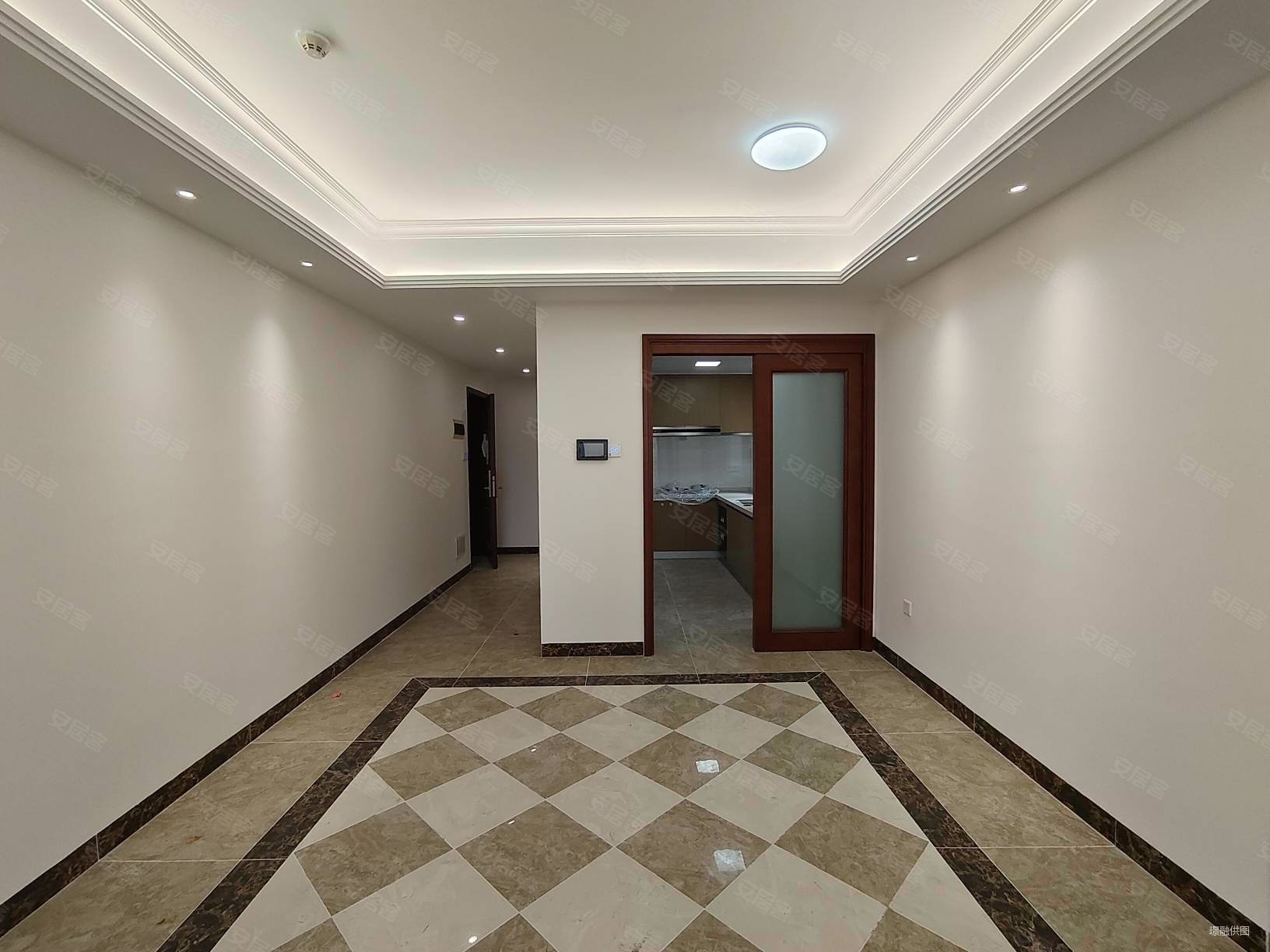 近珠海逸骏星园 精装三房两卫未住过 朝南向 医疗商圈配套齐全