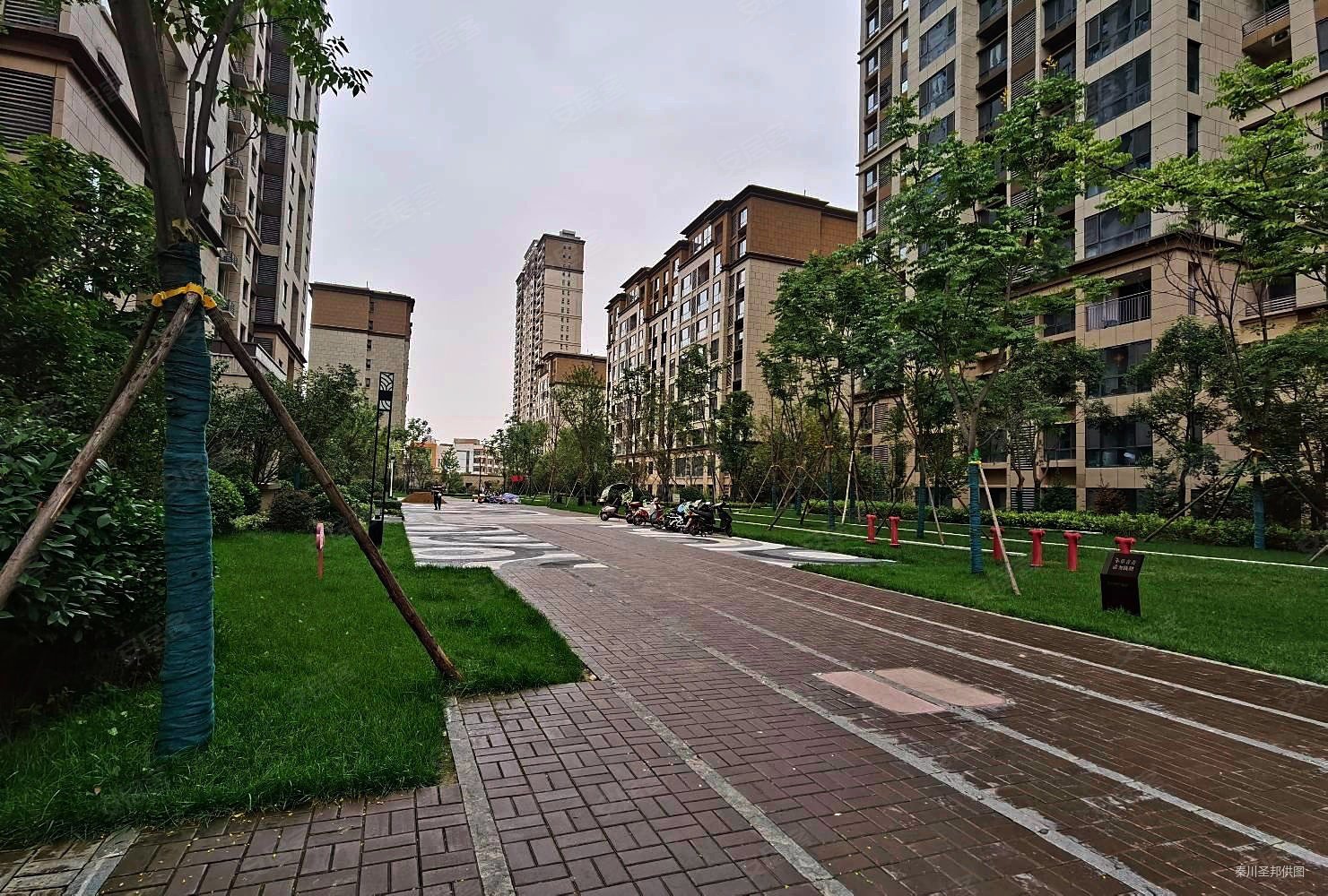 金泰新理想城纯南大两居满三满二中间楼层不临街急卖