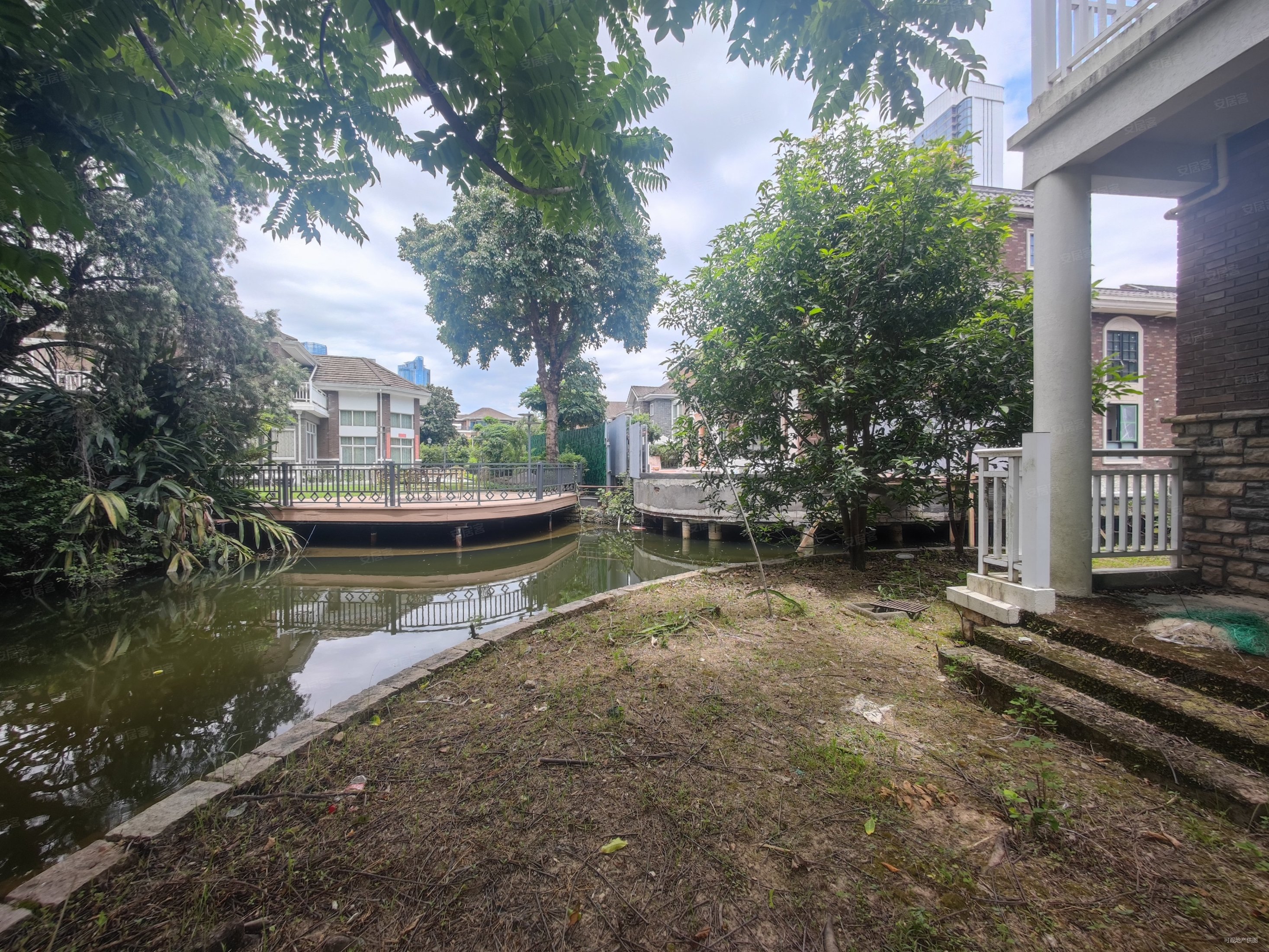 融侨水乡温泉别墅5室2厅3卫338.19㎡南北4300万