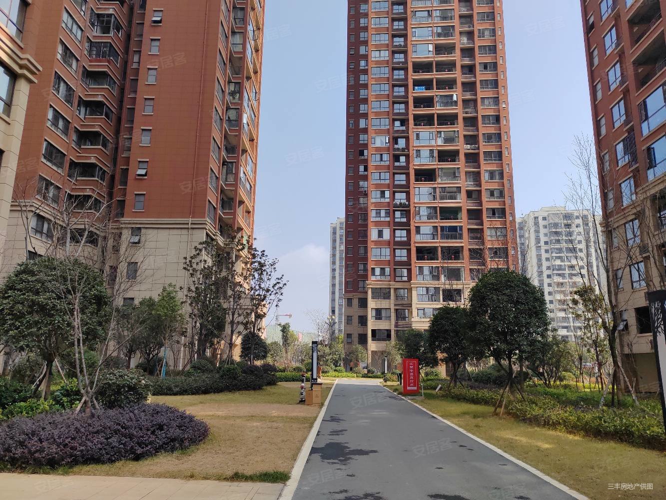 先看房再看风景,合景启城二手房,85万,4室2厅,2卫,112平米-昭通安居客