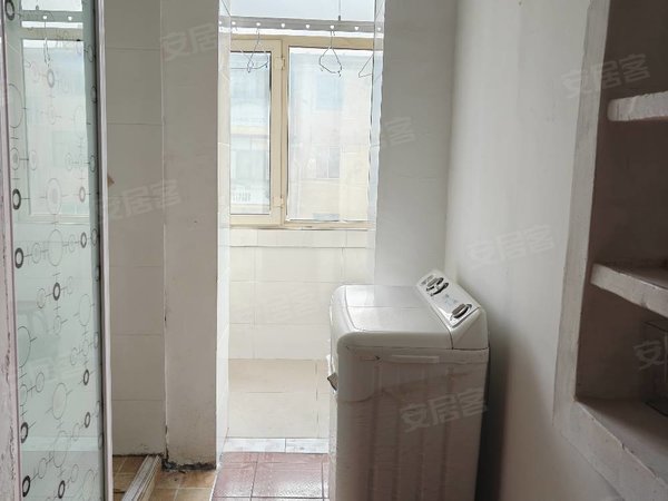 包头青山九星电子大厦丰产道2号街坊文化路富强路 丰产道2号  四楼 可短租 包暖包物业 家里干出租房源真实图片