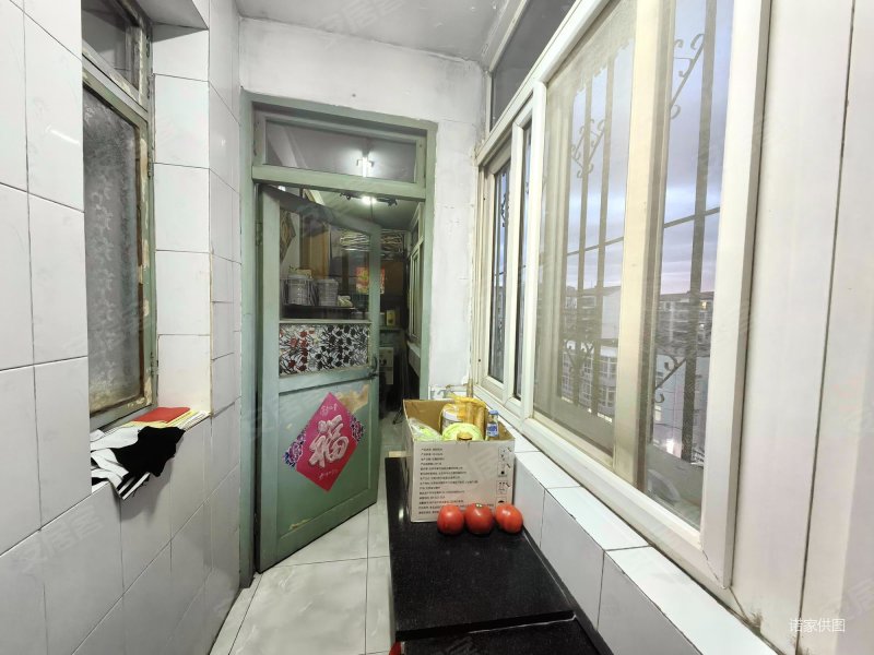 金田花园 交通便利 南北通透 商圈成熟 临地铁 高楼层视野好