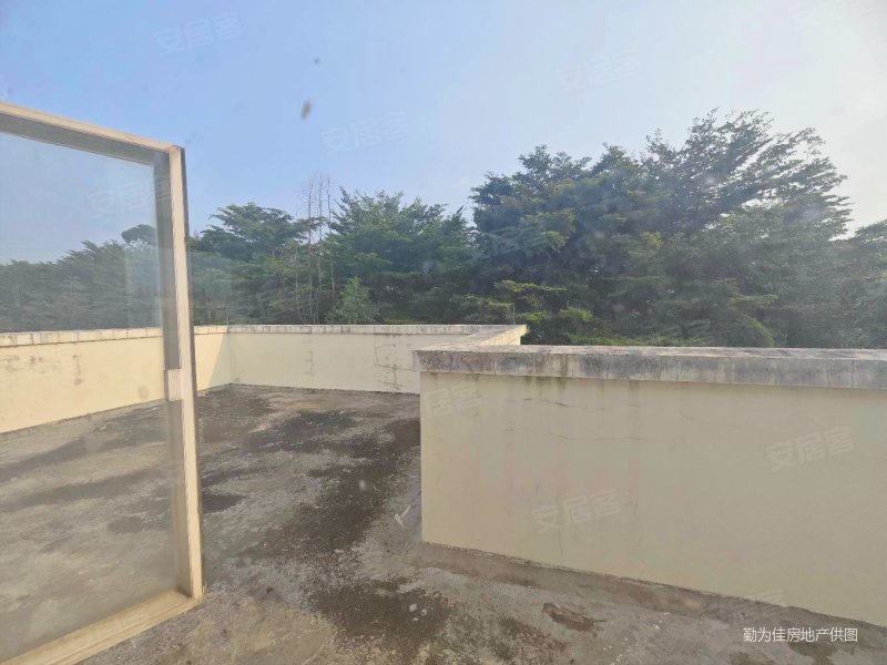 东逸湾占地2亩大独栋花园大赠送多安静