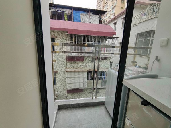 深圳宝安港隆城新乐村近西乡地铁站 新乐村 全新装修 强势来袭 精装