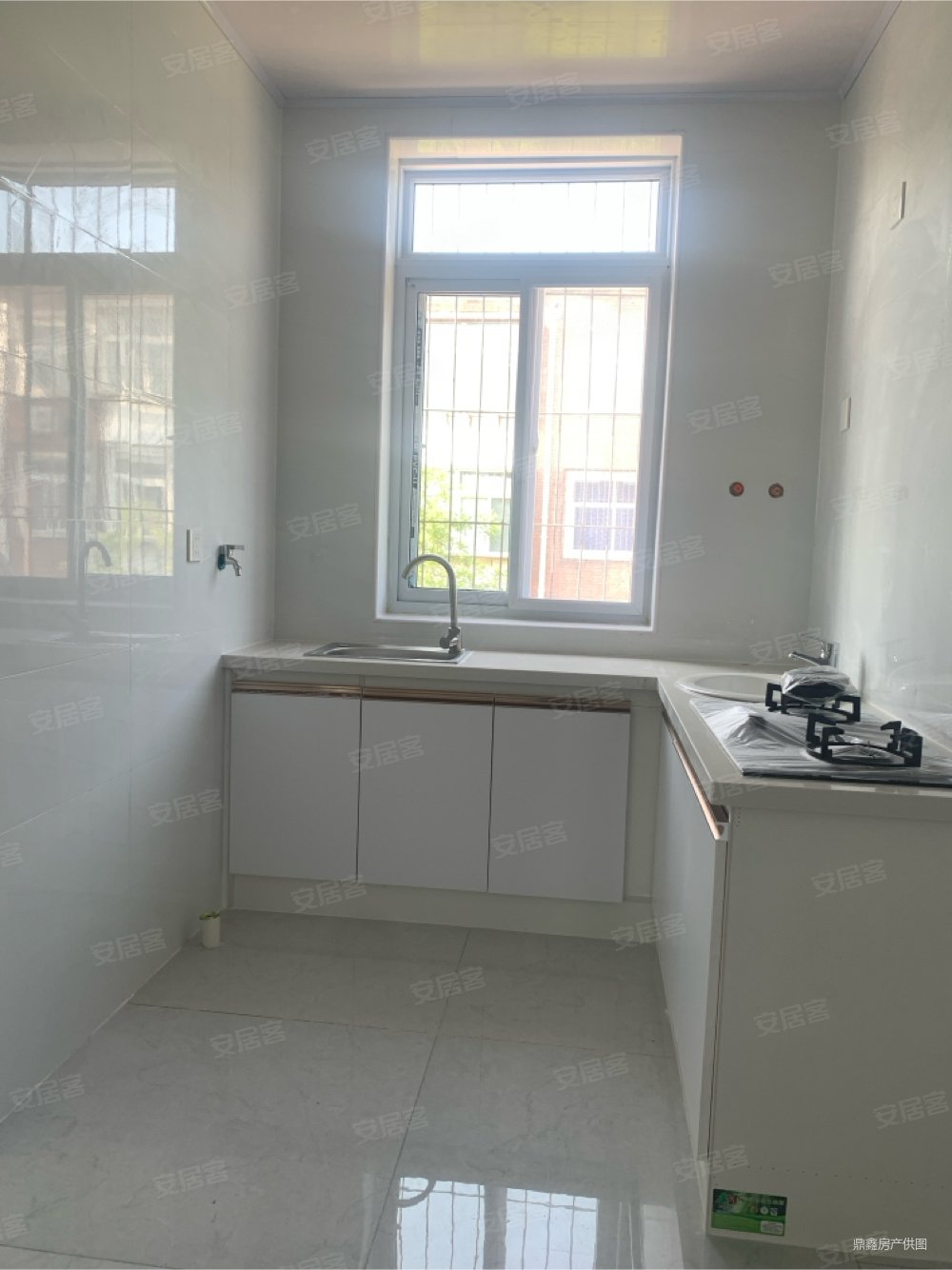 双安里 小两室 南北通透 位置好 出行方便