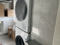 辉腾公寓 豪华装修 双开门冰箱烘干一体吸尘器微波炉衣柜具全