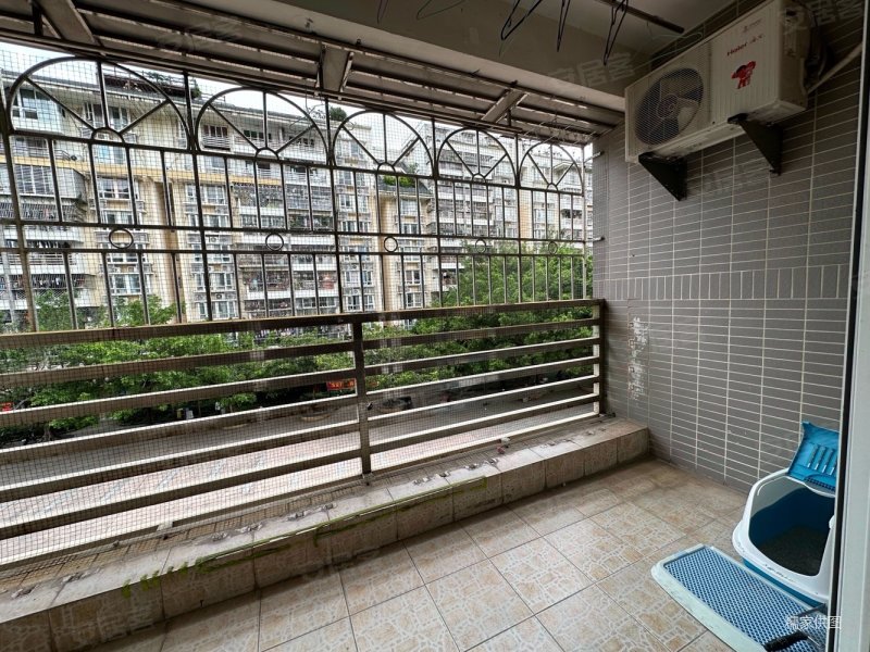 深圳房产网>深圳二手房>布吉二手房>信义二手房>理想家园>800_600