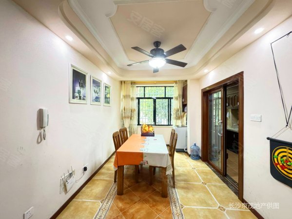 山水英伦庄园精装一楼 诚心出售 配套齐全 带院子 近地铁!