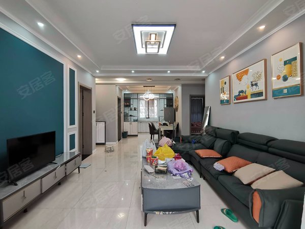 徐州丰县丰县城区栖凤园新城区 精装修三室两卫 家电齐全 免费停车 出行方便出租房源真实图片