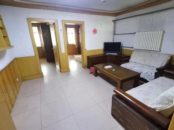 济宁任城税务街如意小区沃尔玛东临 如意小区 中层 三室 100平家具