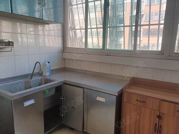 济宁任城盛泰广场银都花园锦绣园银都花园出租精装南邻15中西邻万达东