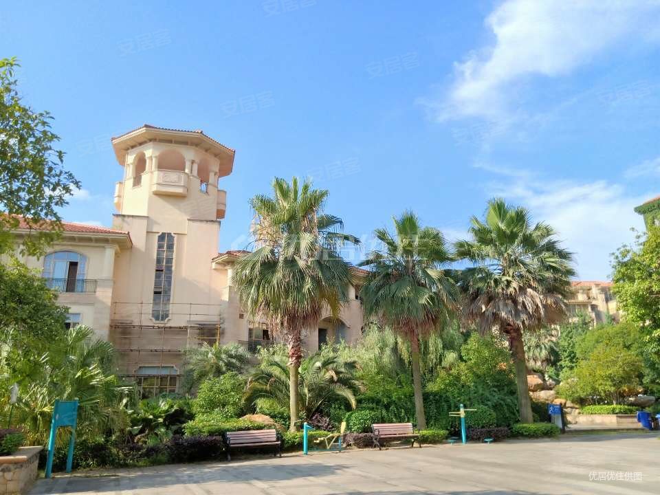 香江水岸新城电梯叠加别墅带字母车位出售