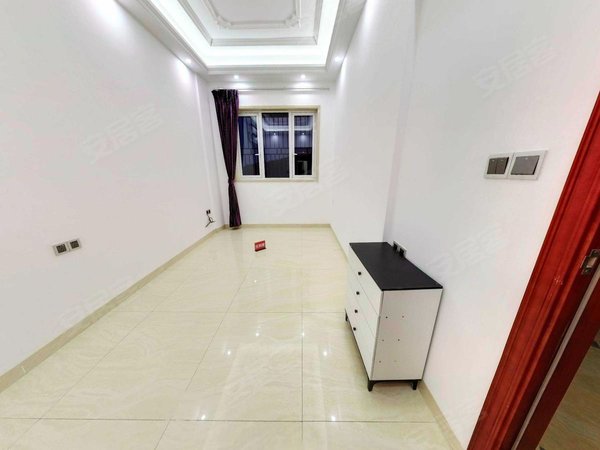 深圳龙岗平湖威凤山庄龙岗平湖 威凤大户型 精装9房