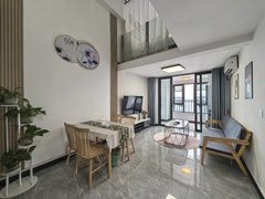 桂林临桂一院两馆急租 吾悦广场复式楼 两房 1500包物业出租房源真实图片