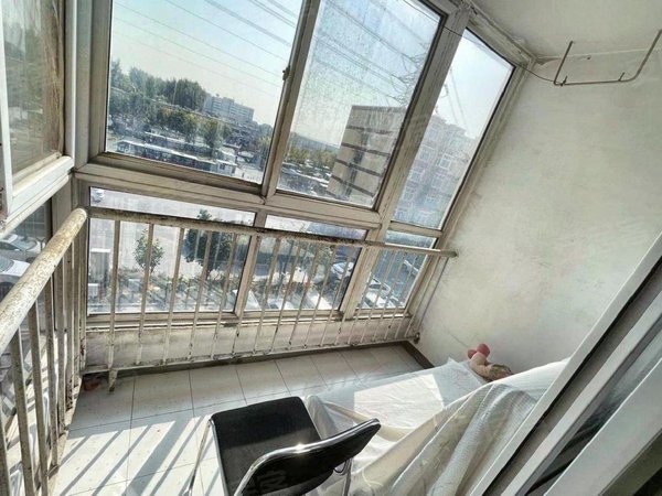 北京通州梨园梨园新村1号线临河里站 2居室金饭店对面 电梯房 随时