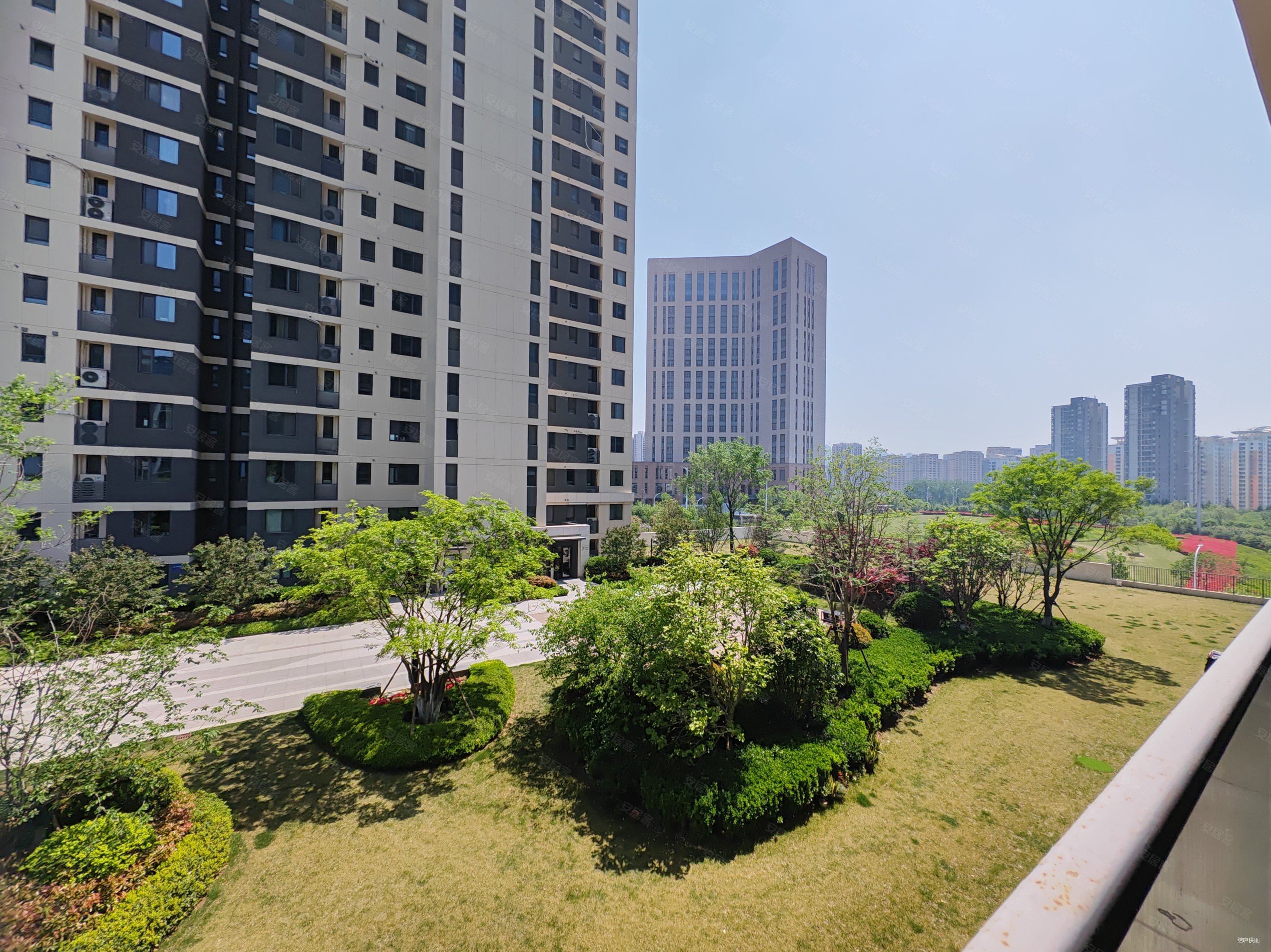 新房一次未住~业主包大税~紧邻万象汇地铁2号4号线青铁华润城