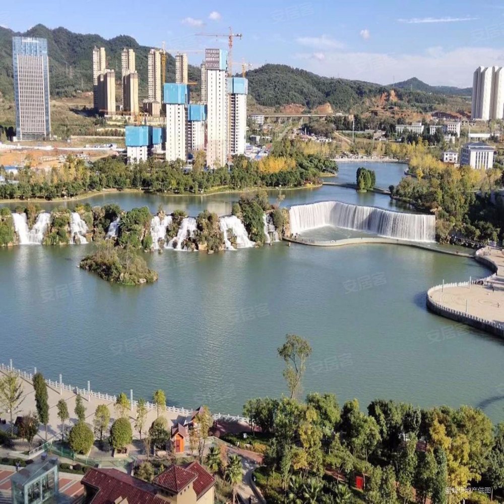 融城昆明湖臻园b区3室2厅1卫91㎡南北80万