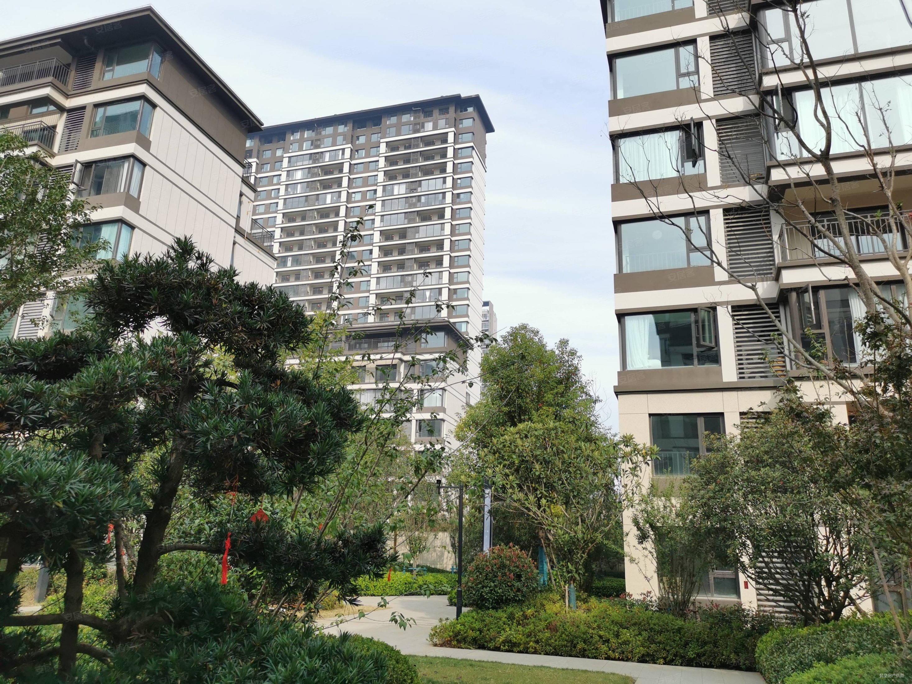 绿都中梁青云赋