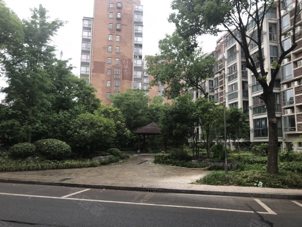 水岸帝景优点,不足,泰州水岸帝景怎么样,水岸帝景周边房产中介经纪人