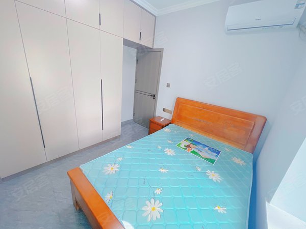 成都龙泉驿总站片区红咏花园个人!无中介!可以短租!年底特价大处理!