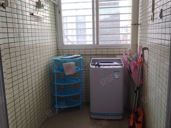 深圳福田下梅林宏安花园下梅林地铁口 梅林小学旁 宏安花园 电梯高层