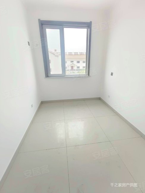 公园附近电梯房精装修 3室 带下室 可房贷 可随时看房,腾跃苑二手房