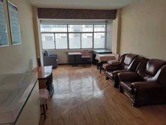 天水秦州秦州城区玉泉观 秦城医院家属院 一楼 空房 可当工作室 住家均可出租房源真实图片