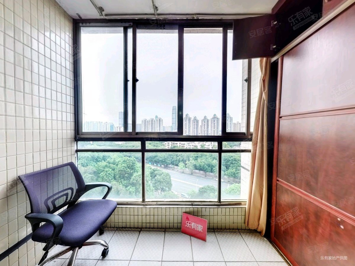 盛世鹏程花园3室2厅1卫77.35㎡东南484万