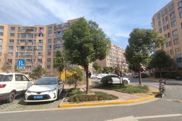 佘北家园茸绣苑