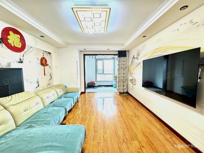 地铁2号线丨精装修婚房丨小三室改善户型丨亚泰梧桐公馆