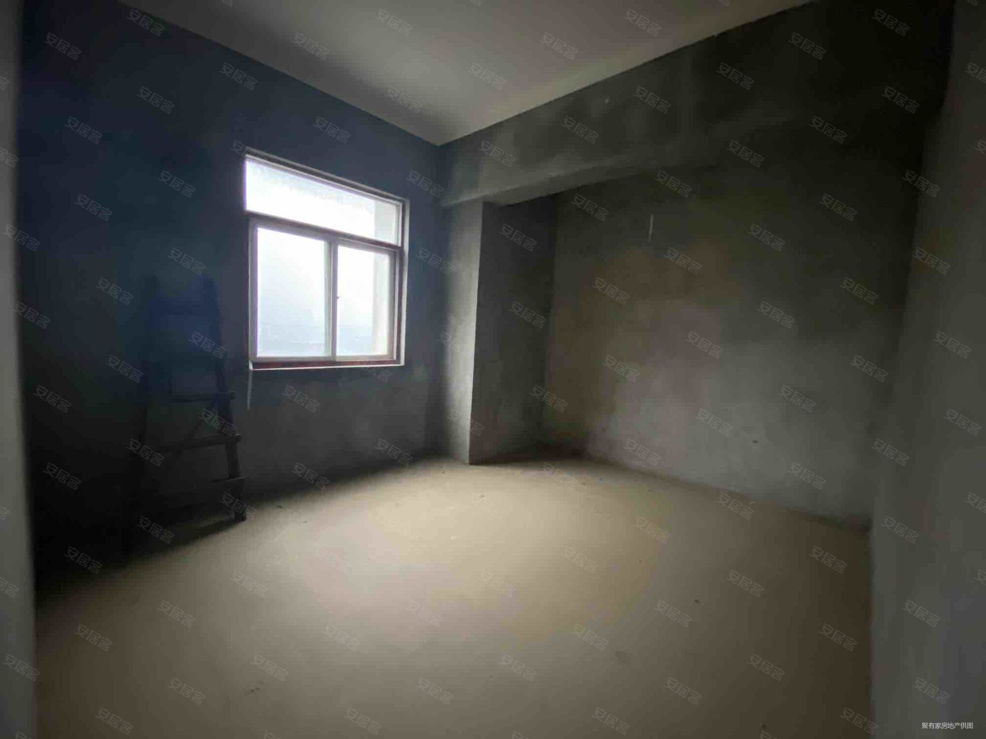 武湖新天地南区房龄新电梯房南向采光好满二近地铁