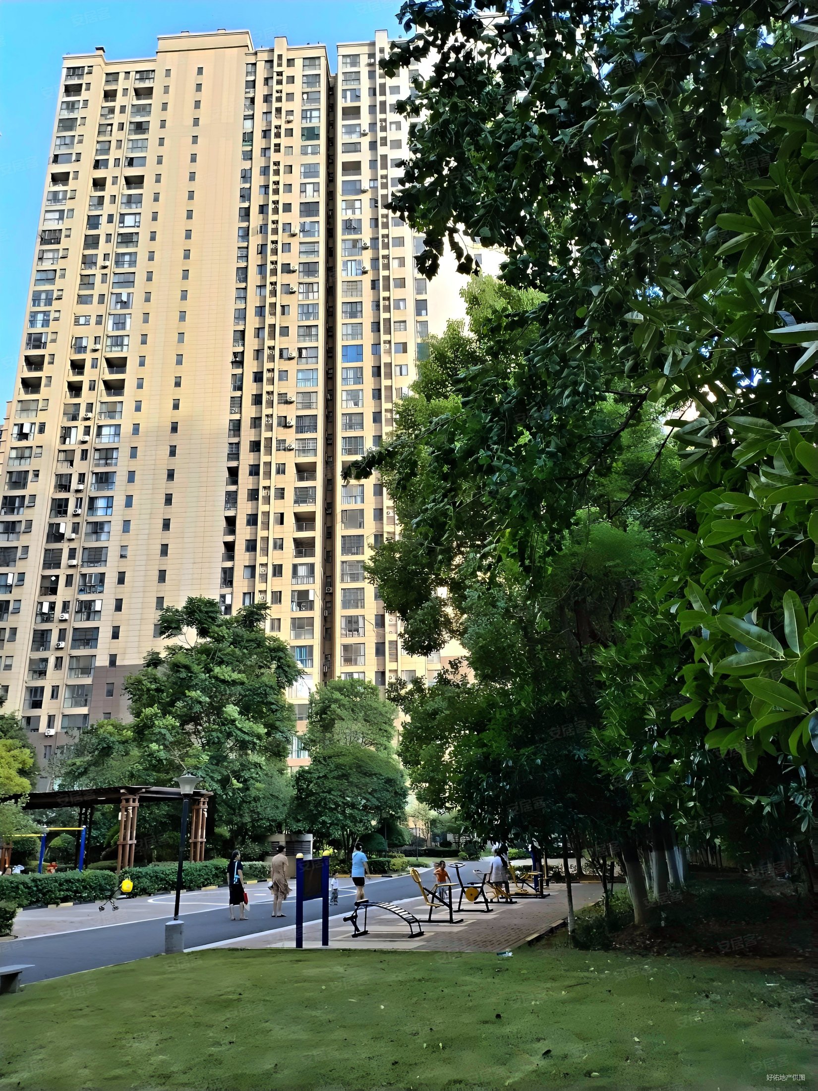 地铁口明发国际城满五精装4房家门口砂之船房东急售