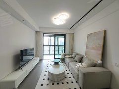 上海松江中山金地新出豪装三房拎包入住，采光好，看房有钥匙出租房源真实图片