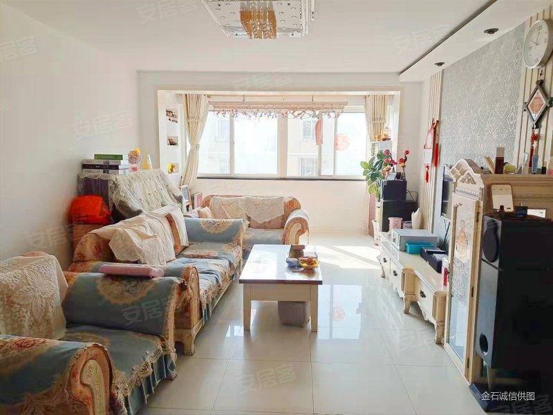 急售必看百通花园 6楼带阁楼 明厅 有车位 户型很好