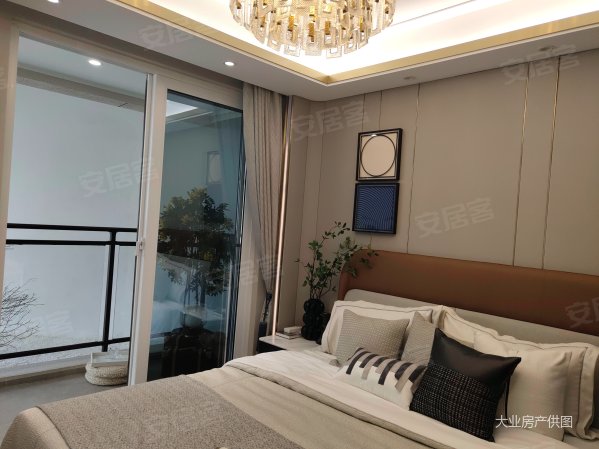 山语兰亭3室2厅1卫90.5㎡南北144.8万