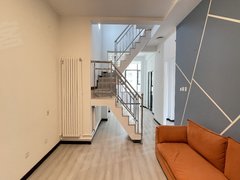 兰州安宁福源新城上叠别墅 精装五室可做工作室 保利温莎郡 有钥匙看房出租房源真实图片