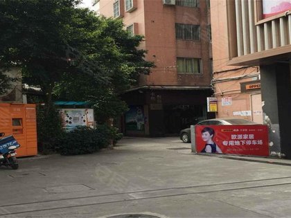 黄吒06-03小区户型该小区推出小户型41方~55方的平层和复式户型,小