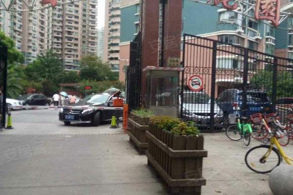 上海小区 浦东小区 惠南小区 东方城市豪庭 东方城市豪庭怎么样发布于