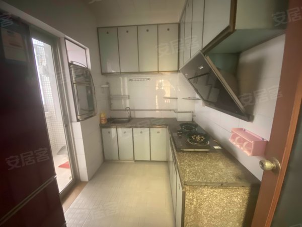 广州南沙万顷沙嘉安花园嘉安花园 3室2厅1卫  电梯房 精装修83平米