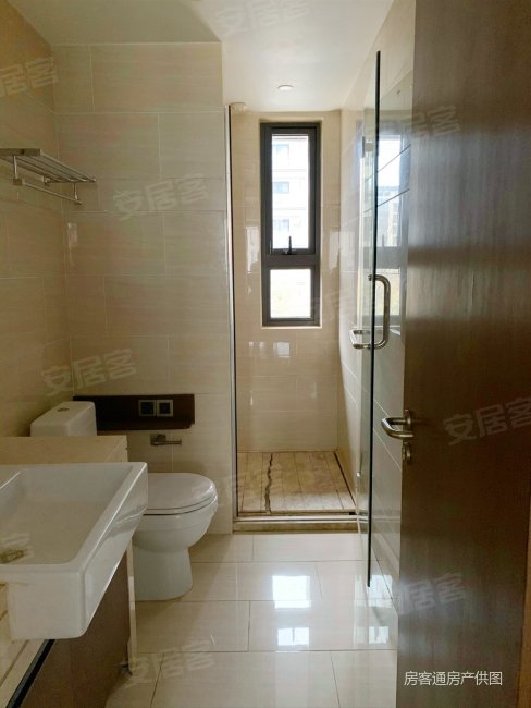 精装可拎包入住,绿地城长安宫二手房,350万,4室2厅,3卫,156平米-西安