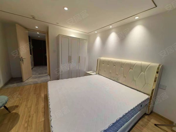 杭州西湖西溪龙湖西溪天街好房急租!