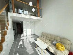 昆明盘龙金殿片区双卫低碳中心旁碧桂园云彩复式公寓一房带家具出租随时可看房出租房源真实图片