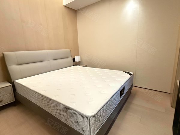 北京朝阳工体盈科中心景苑(公寓住宅)盈科中心 梵悦108 万国府 世茂工三 三里屯SOHO出租房源真实图片