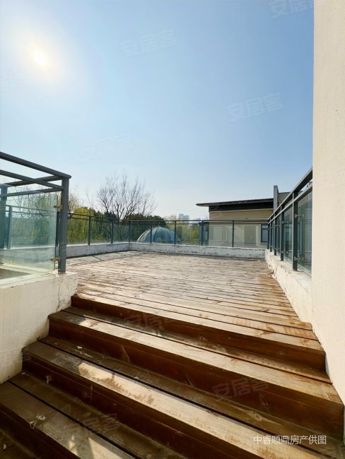 可停6部车,颐和南园(别墅)二手房,2800万,6室3厅,5卫,371平米-南京