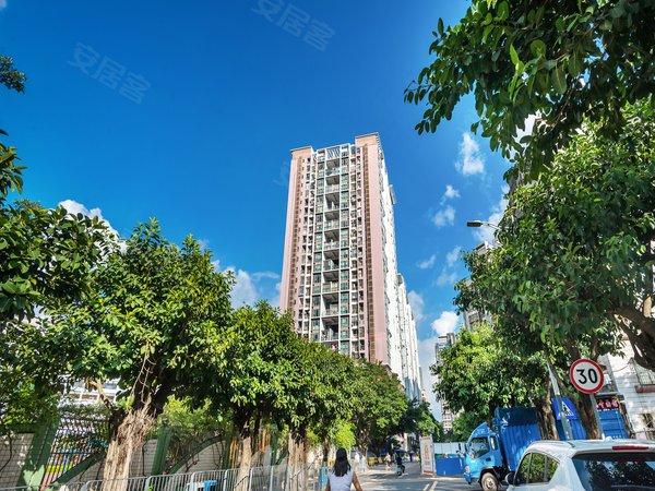 深圳龙华龙华丹枫雅苑丹枫雅苑 2室2厅1卫 配套齐全 电梯房 71平出租