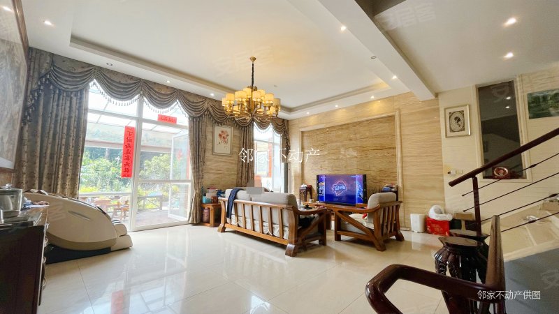 杜甫草堂浣花溪畔金林半岛双拼别墅前后带花园车位