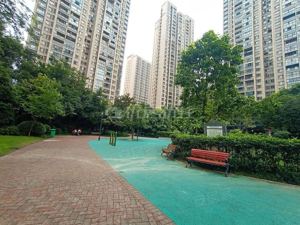 重庆九龙坡华岩新城九龙坡金科阳光小镇(5期)中梁山轻轨站旁边,金科