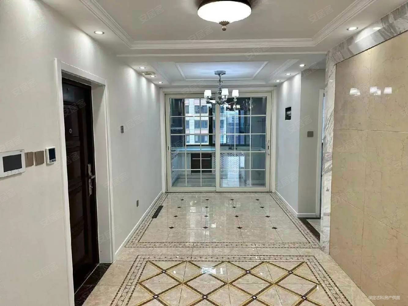 卓正丽景蓝湾(C区)3室2厅2卫146㎡南北158万