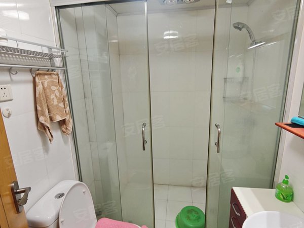 金华东阳东阳江北黄金北岸黄金北岸 精装修 ！三室两厅两卫！大边套！2800包物业费！出租房源真实图片